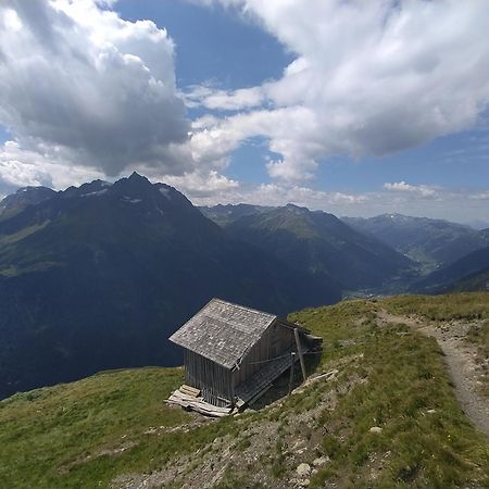 Вілла Arlberghaus Rocks Флірш Екстер'єр фото